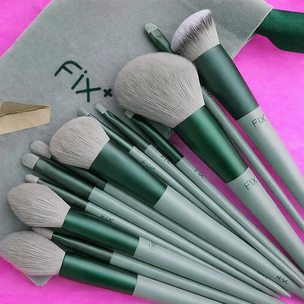 PROFESSIONAL FIX+ MAKEUP BRUSHES GREEN COLOUR SET OF 13PCS