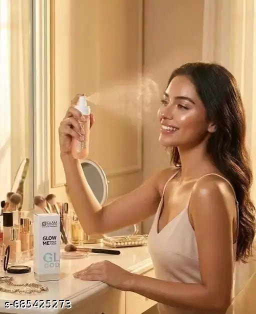 Glam Goddess Glow Me Makeup Fixer – Pearl Glow | Soft Illuminating Finish | Long Stay Makeup Fixer (80ml)
